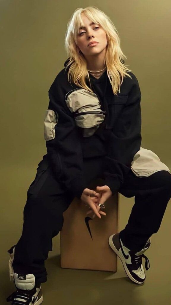 Biography of Billie Eilish: The Rise of a Gen Z Icon