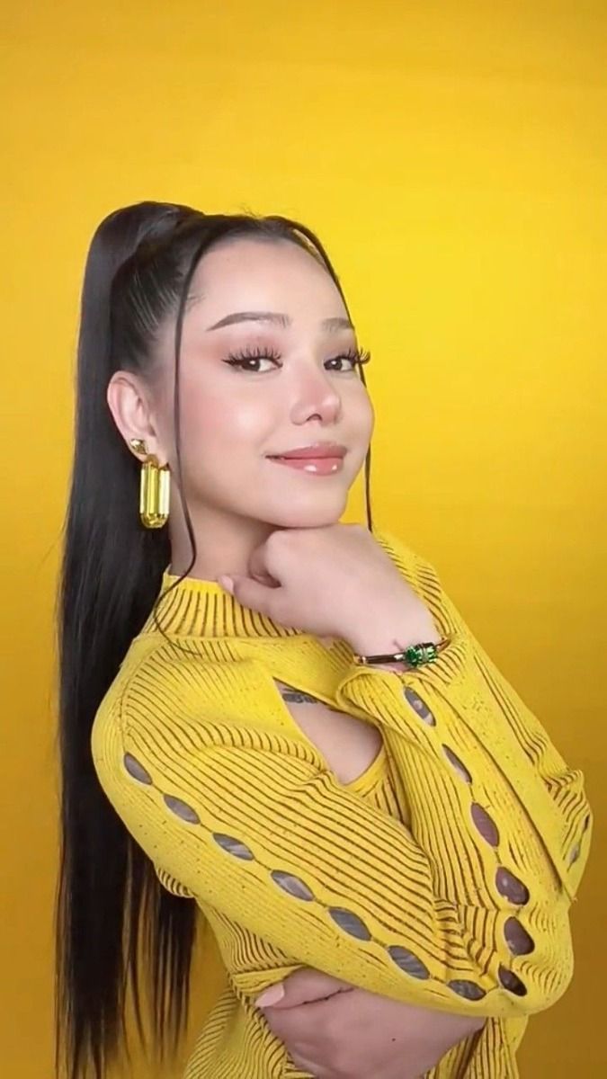 Bella Poarch Biography